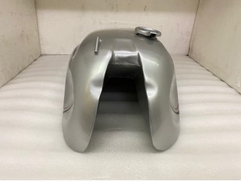 Fit For Norton Manx Triton Triumph Wideline Featherbed Silver Paint gas/petrol Tank