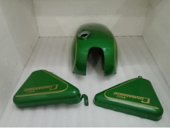 FIT FOR NORTON COMMANDO ROADSTER GREEN PAINTED PETROL TANK + 750 SIDE PANEL