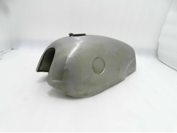 FIT FOR  NORTON FASTBACK COMMANDO RAW STEEL TANK TYPE 2 WITH BADGE RECESSES 