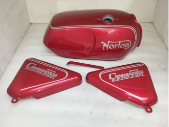 Fit For Norton Commando Roadster Cherry Tank With Silver + 850 MK3 Side Panels