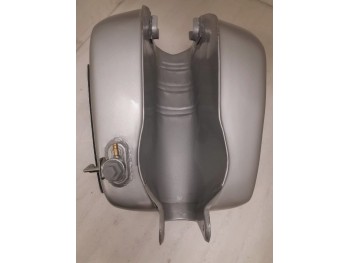 Honda CL72 CL77 (1962 - 1967) 305 scrambler Steel Silver Tank + Cap + Taps