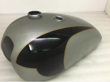 TRIUMPH T140 SILVER & BLACK PAINTED OIF ALUMINUM FUEL PETROL TANK+ CAP |Fit For