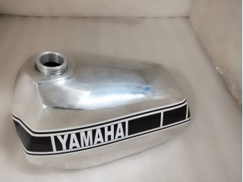 Fit For Yamaha YZ125 Black & White Aluminium Polished Tank 1977-78