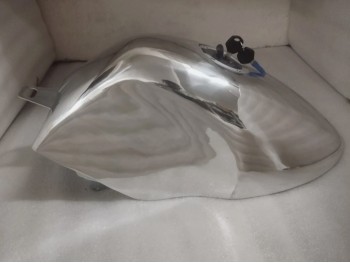 Fit For YAMAHA RD350 LC 1986 to 1995 ALUMINIUM POLISHED Petrol Tank+ Cap 