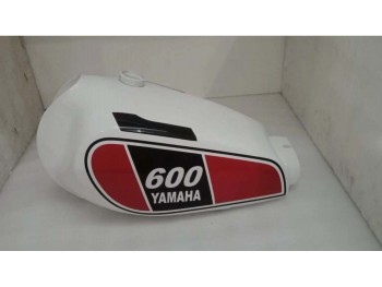 Yamaha Xt 250 3Y3 4Y1 Red & White Painted Tank + 600 Decals 1980-1990