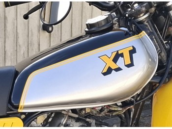 Fit For Yamaha Xt 250 3Y3 4Y1 Black & Silver Painted Petrol Tank 1980-1990