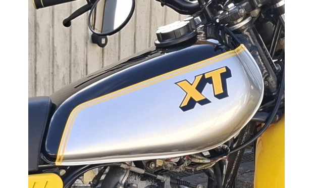 Fit For Yamaha Xt 250 3Y3 4Y1 Black & Silver Painted Petrol Tank 1980-1990