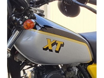 Fit For Yamaha Xt 250 3Y3 4Y1 Black & Silver Painted Petrol Tank 1980-1990